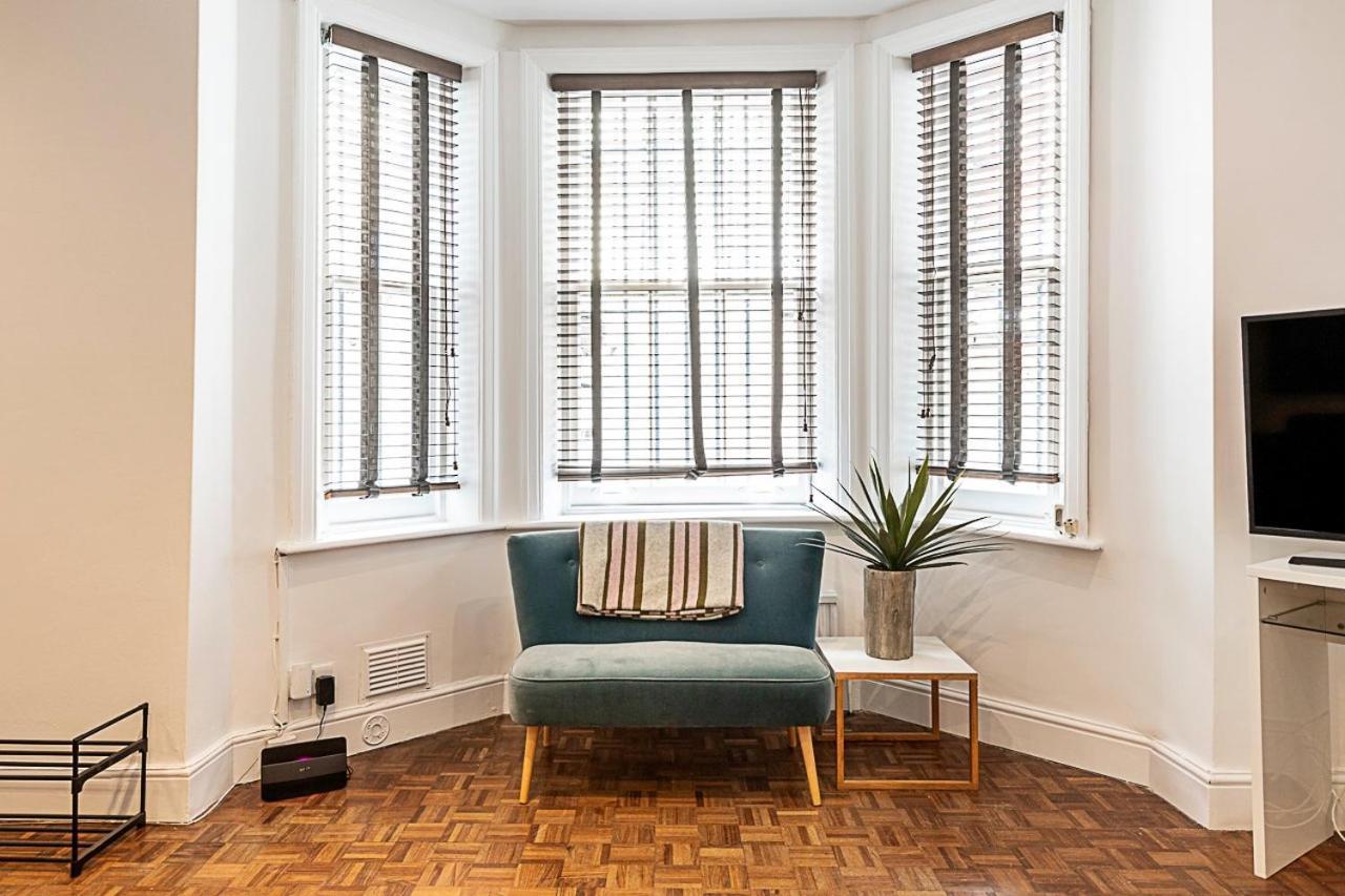 Charming Kensington Apartment London Exterior photo